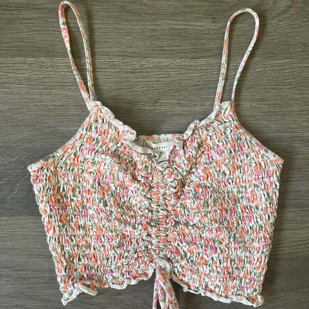 Aeropostale ladies size small floral halter top with cinch straps. So stretchy
